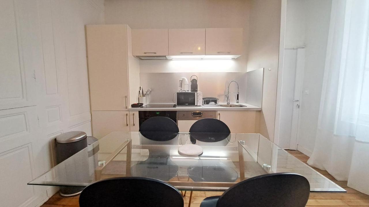 Appartement Centre Vieux Tours Dans Immeuble Historique 3P Екстер'єр фото