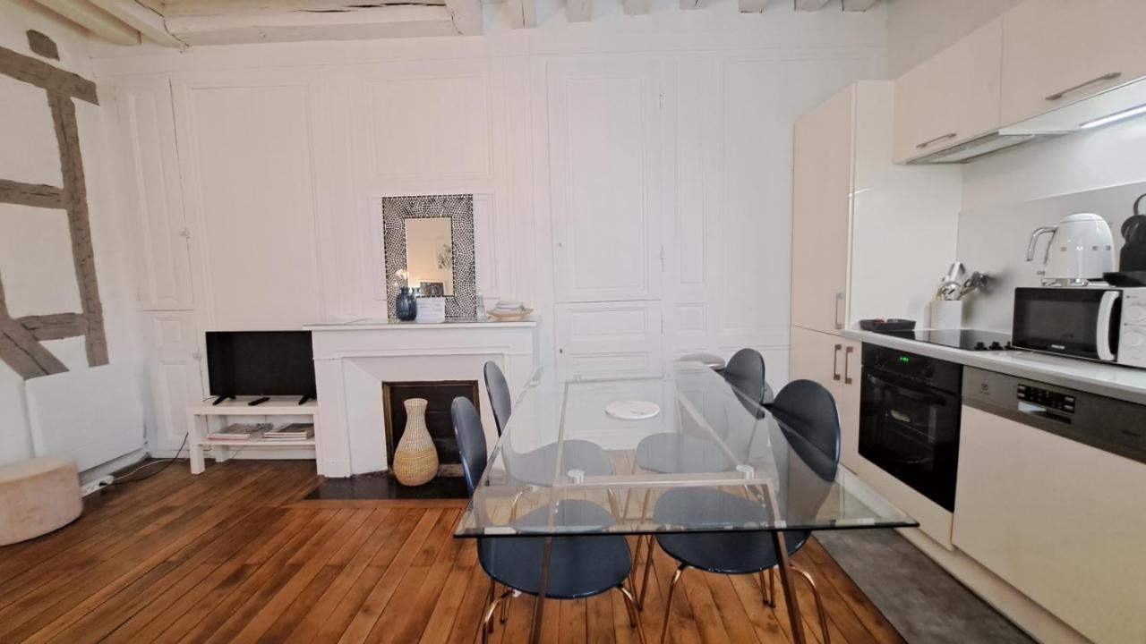 Appartement Centre Vieux Tours Dans Immeuble Historique 3P Екстер'єр фото